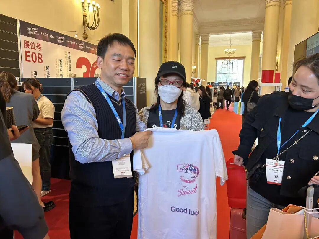 顾客柜台商品定制体验&产品解决方案 | 上海华颜奢侈品包装展(图6)