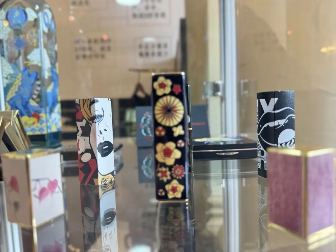 顾客柜台商品定制体验&产品解决方案 | 上海华颜奢侈品包装展(图13)
