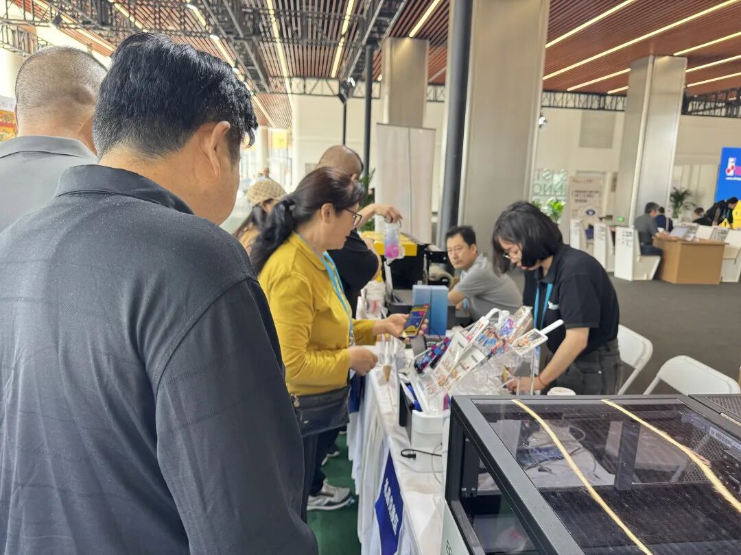 智领未来!上海华颜数码携手小象智合带你玩转北京印刷展AI互动专区(图7)